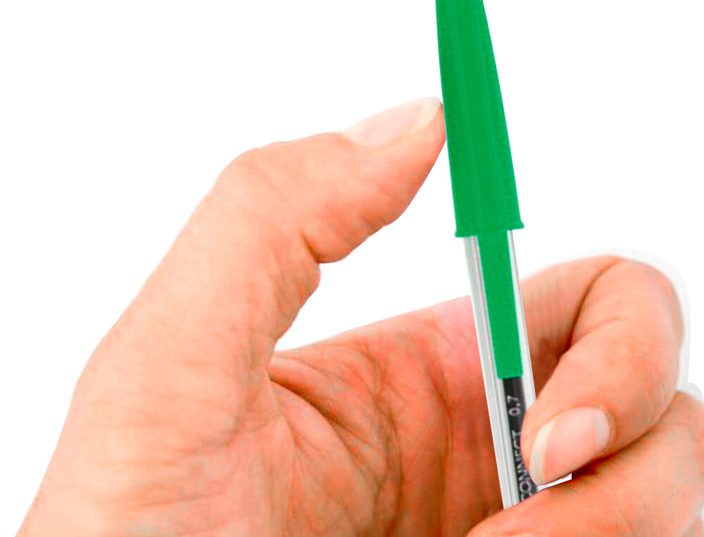 STYLO-BILLE Q-CONNECT ÉCRITURE MOYENNE 0.7MM ENCRE CLASSIQUE BILLE INDÉFORMABLE CAPUCHON COULEUR ENCRE VERT